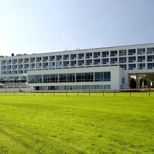 Atlantic Galopprennbahn 4*, BRE Deutschland